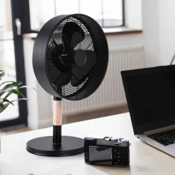 Ventilador de sobremesa Viking acabado metal negro / madera natural 3 velocidades oscilante 35cm Ø